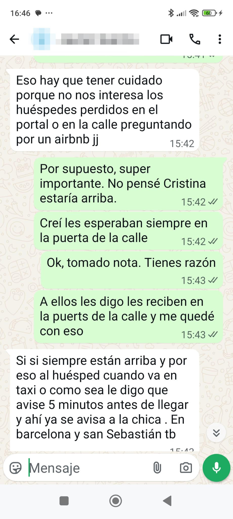 Un échange de messages entre membres présumés du réseau