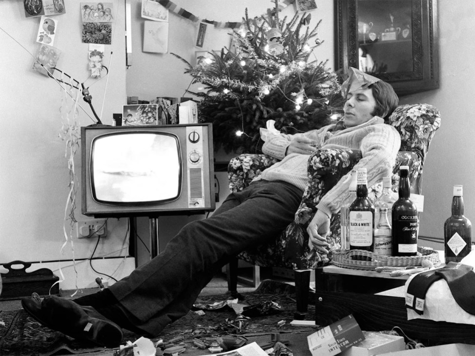 regarder la télévision de Noël
