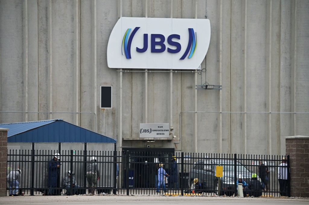Comment JBS a su séduire les réfugiés haïtiens pour travailler à Greeley grâce à TikTok