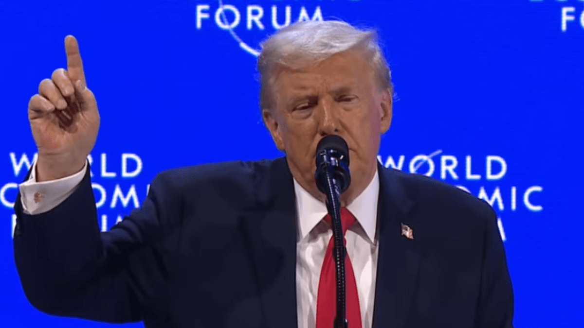 Trump défend à Davos ses deux lois sur le Bitcoin : quelles révélations ?