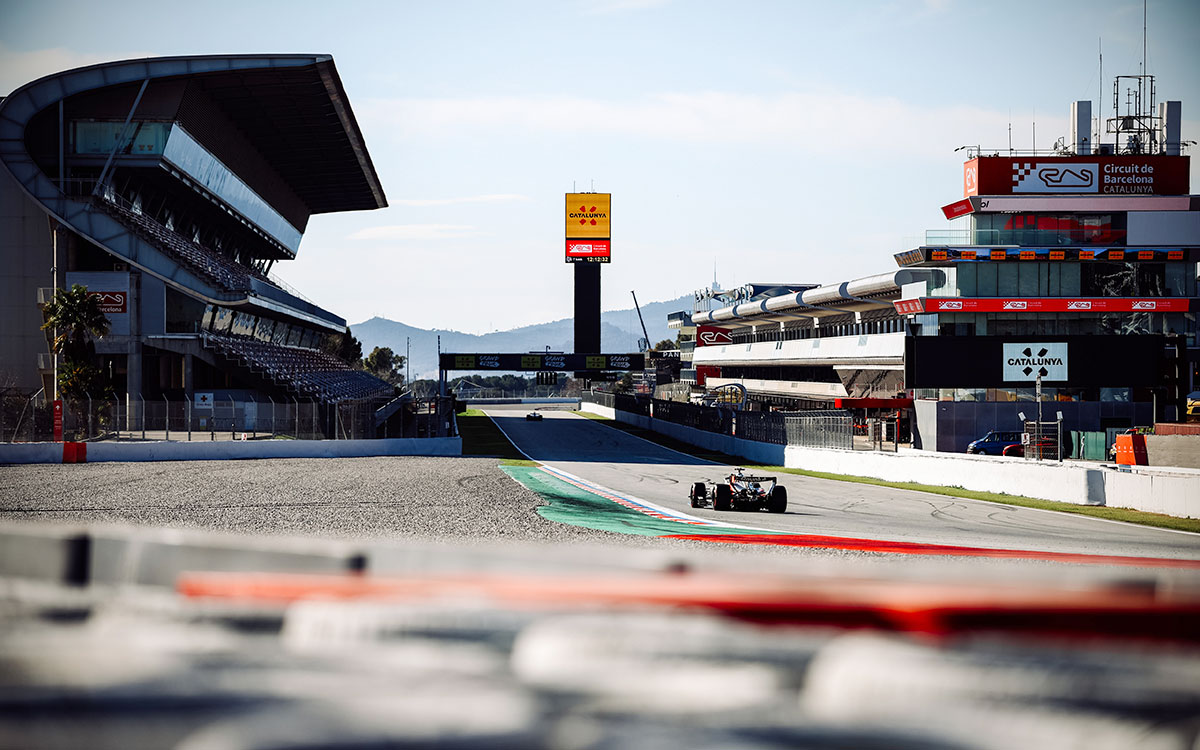 Plongée dans les tests de F1 à Barcelone : les temps les plus rapides et les performances par pilote, équipe et moteur !