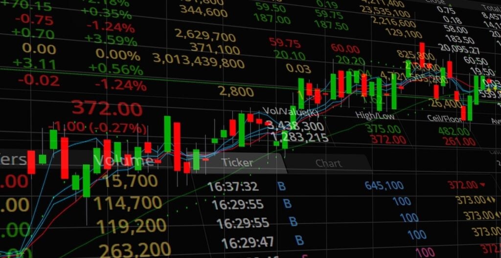 Crypto-Milliardaire Michael Saylor Classe Nvidia et Bitcoin parmi les 'Actifs les Plus Performants' de la Décennie : Découvrez Leur Évolution!