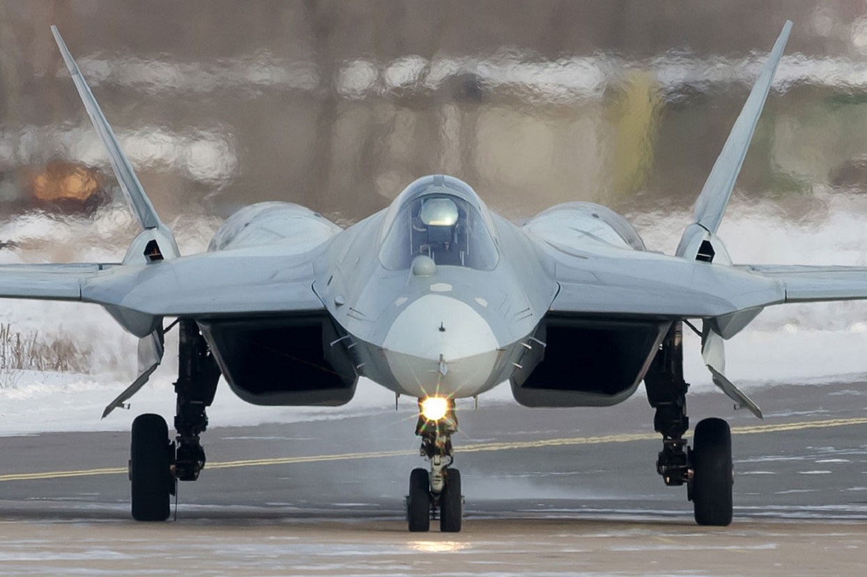 Su-57.