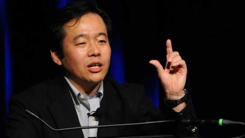 Hideki Konno lors d'une conférence à la GDC