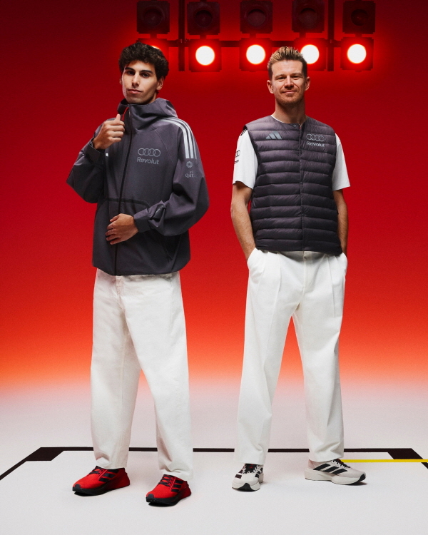 Audi et Adidas présentent en exclusivité la collection Audi Revolute F1 Team !