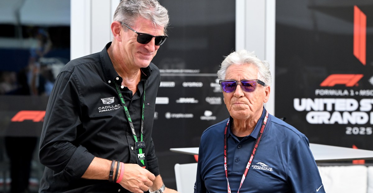 Cadillac F1 rend hommage à Mario Andretti avec une voiture de course flambant neuve !