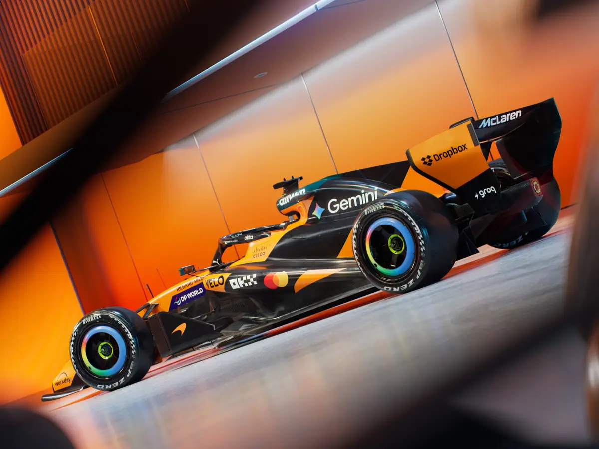 Image de l'actualité : Peu de changements dans le design de McLaren : réflexion des fans sur le MCL40