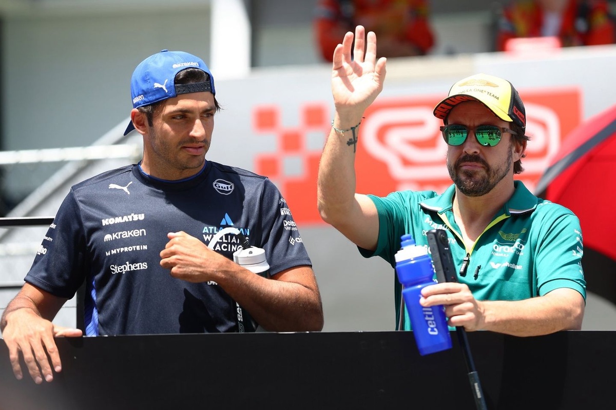 Sainz révèle ses échanges avec Alonso sur leurs défis avant la F1 2026