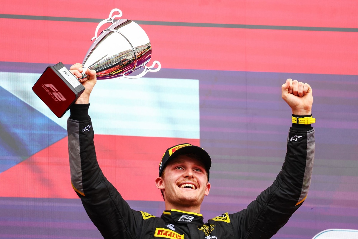 Stanek, vainqueur en F2, rejoint Kondo Racing pour conquérir la Super Formula !