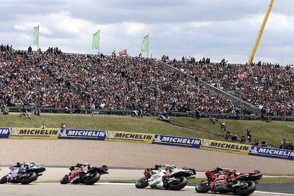 Optez pour le Billet Premium Club et vivez la MotoGP avec des avantages exceptionnels.