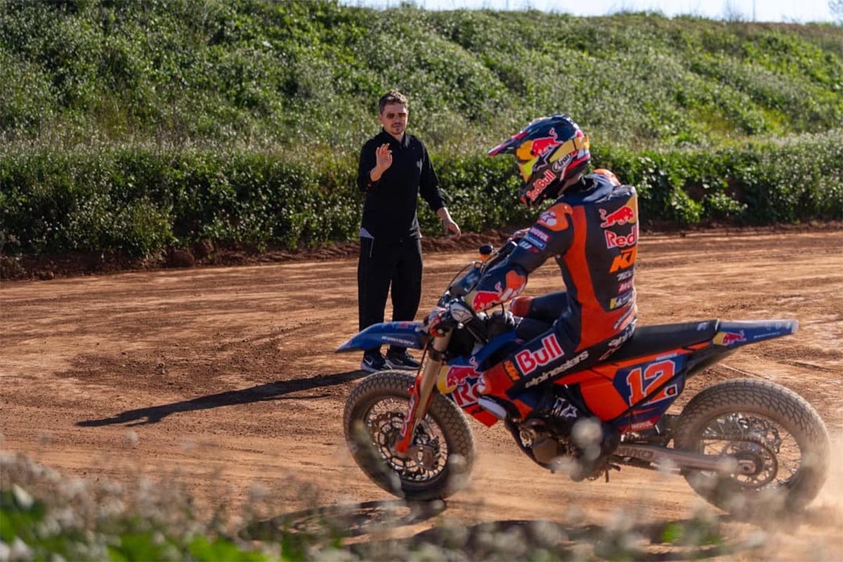 Jorge Lorenzo entraîne Maverick Vinales