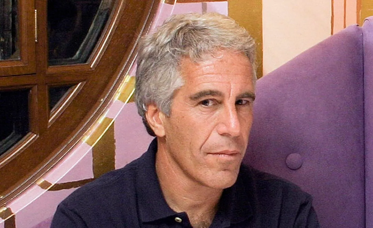 Mort ou Vivant : Le profil vérifié de Jeffrey Epstein fait son apparition sur TikTok !