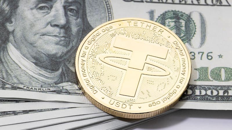 Les épargnants suivent avec attention l'évolution du prix du dollar crypto.