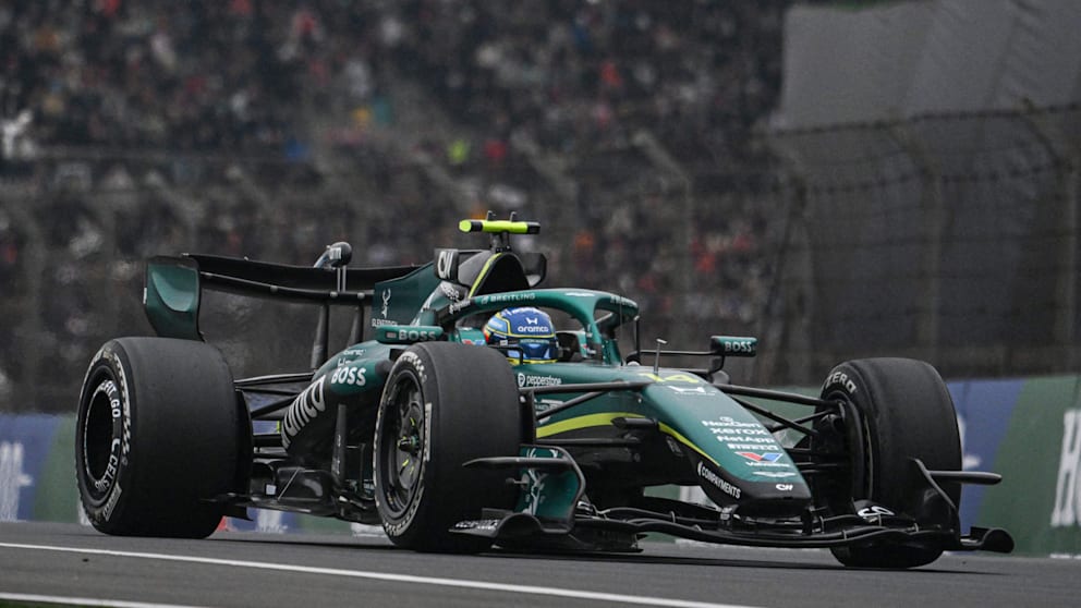 Depuis 2023, Alonso pilote pour l'équipe britannique Aston Martin