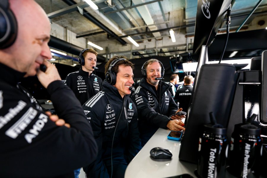 Fusionner la F1 et la Formule E ? Les doutes émergent sur la direction électrique de Mercedes sous l'impulsion de Wolff !