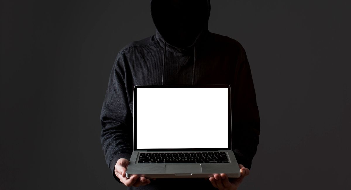 Hacker arrêté à Florianópolis réclamait des rançons de 7 millions de R$ en bitcoins