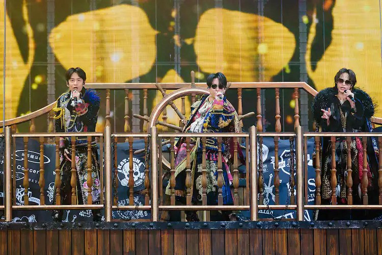 KAT-TUN sur scène