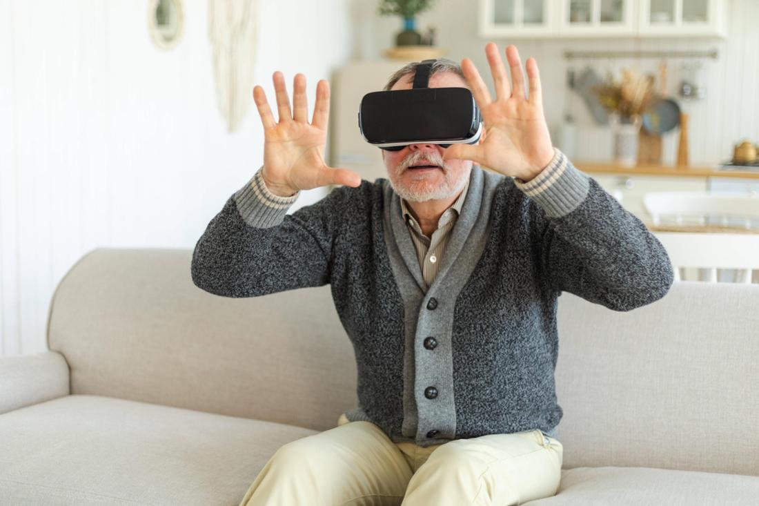 Un projet à Munich lutte contre la solitude des seniors grâce à la réalité virtuelle et à l'intelligence artificielle.