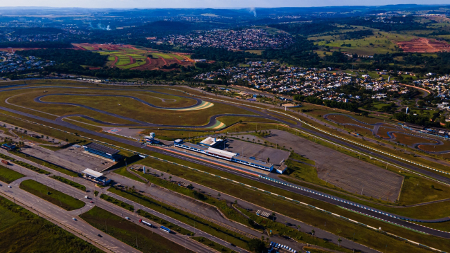 Pluies abondantes et risque d'inondation menacent le MotoGP du Brésil ce week-end