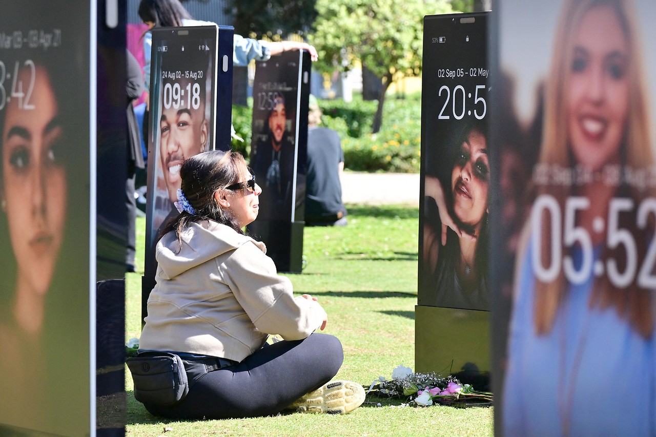 Kunstinstallation „Lost Screen Memorial“ in Los Angeles