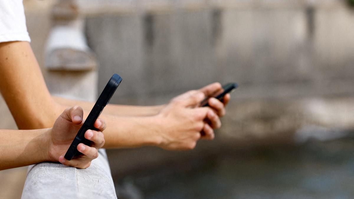 Un adolescent australien sur cinq continue d'utiliser TikTok et SnapChat malgré l'interdiction des réseaux sociaux !