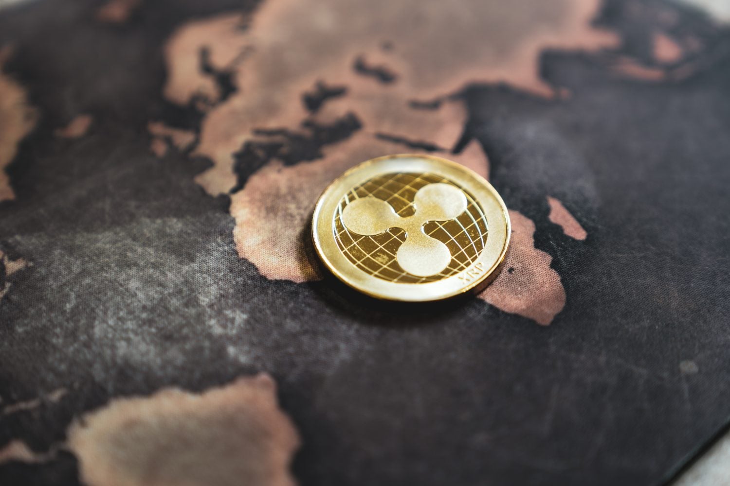 Jetons Ripple XRP sur une carte du monde