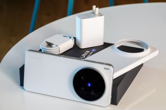 Unboxing the vivo X300 Ultra