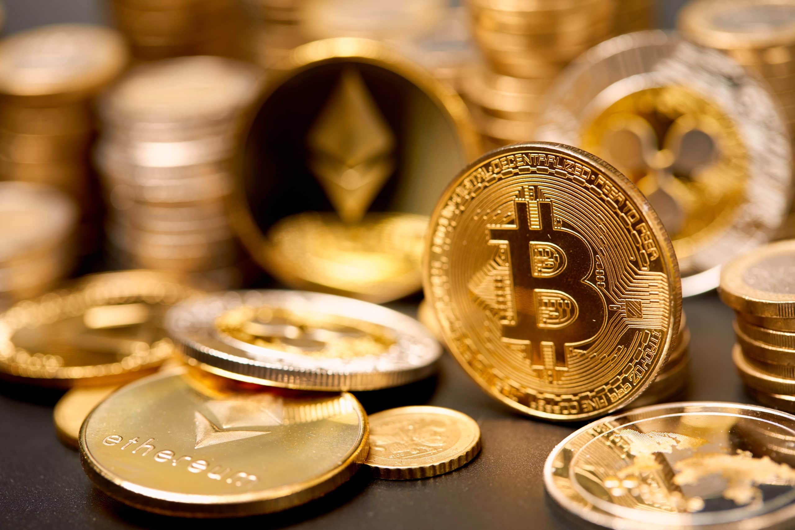 Les sommets à atteindre en avril pour BTC, XRP et ETH !