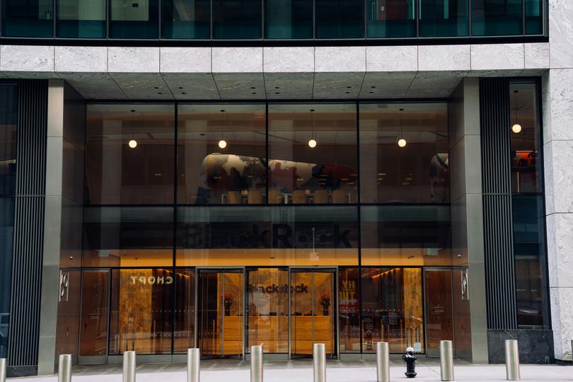BlackRock et Fidelity transforment discrètement les ETF Bitcoin en un marché à deux acteurs.