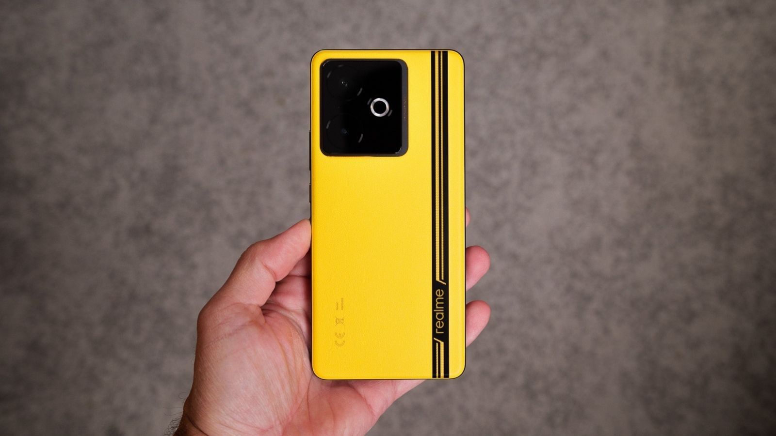 realme GT 7T jaune