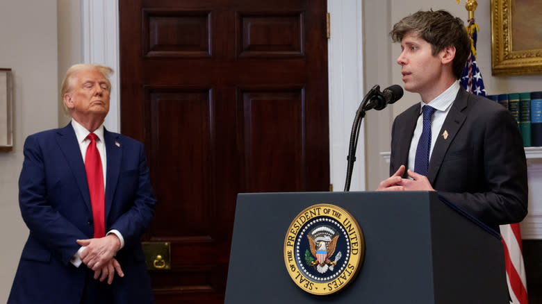 Sam Altman au podium