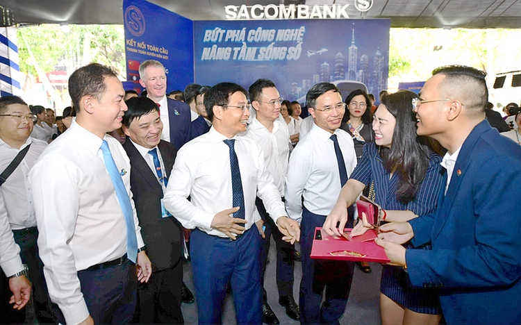 Les paiements numériques propulsent la croissance de l'économie numérique du Vietnam