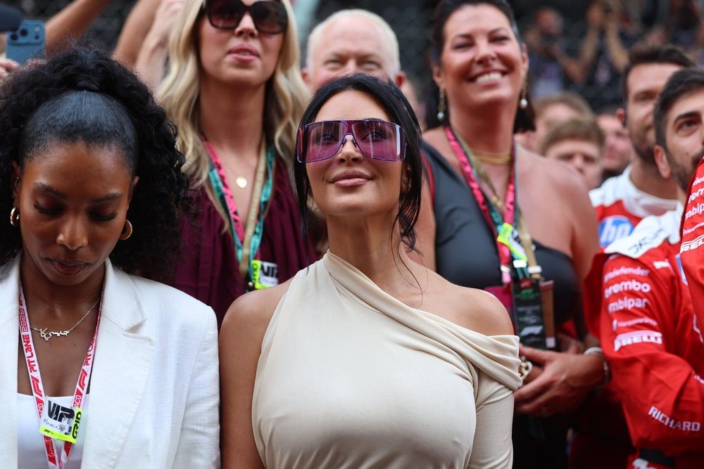 Kim Kardashian lors de la cérémonie du podium