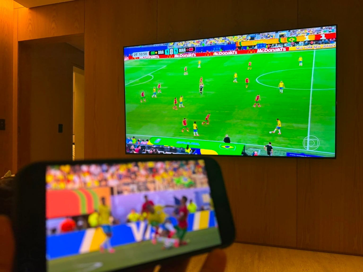 TV hertzienne vs streaming : la latence qui pénalise la Seleção
TV ouverte ou streaming ? Le décalage qui handicape la Seleção
TV vs streaming : le retard qui met la Seleção à la traîne
Streaming vs TV : pourquoi la Seleção souffre du délai de diffusion
Duel TV/streaming : la Seleção touchée par le problème de latence